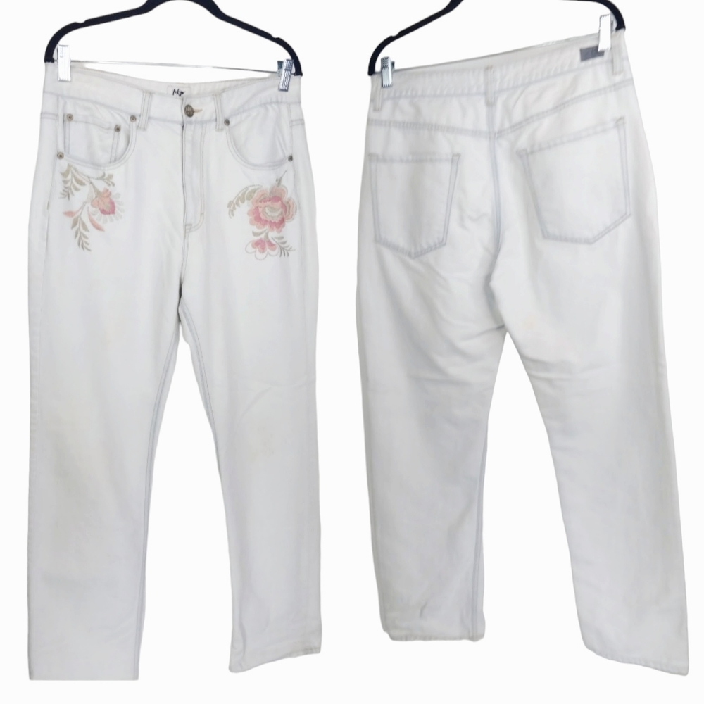 TOKYO DARLING Aeropostale High Waist Boyfriend White Embroidered Jeans S…